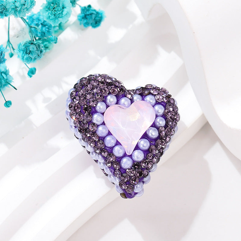 Wholesale of Colored Soft Pottery with Twisted Hearts and Double-sided Diamond Inlaid Beads
